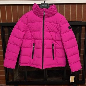 Michael Kors Stand Away Collar Short Puffer Small